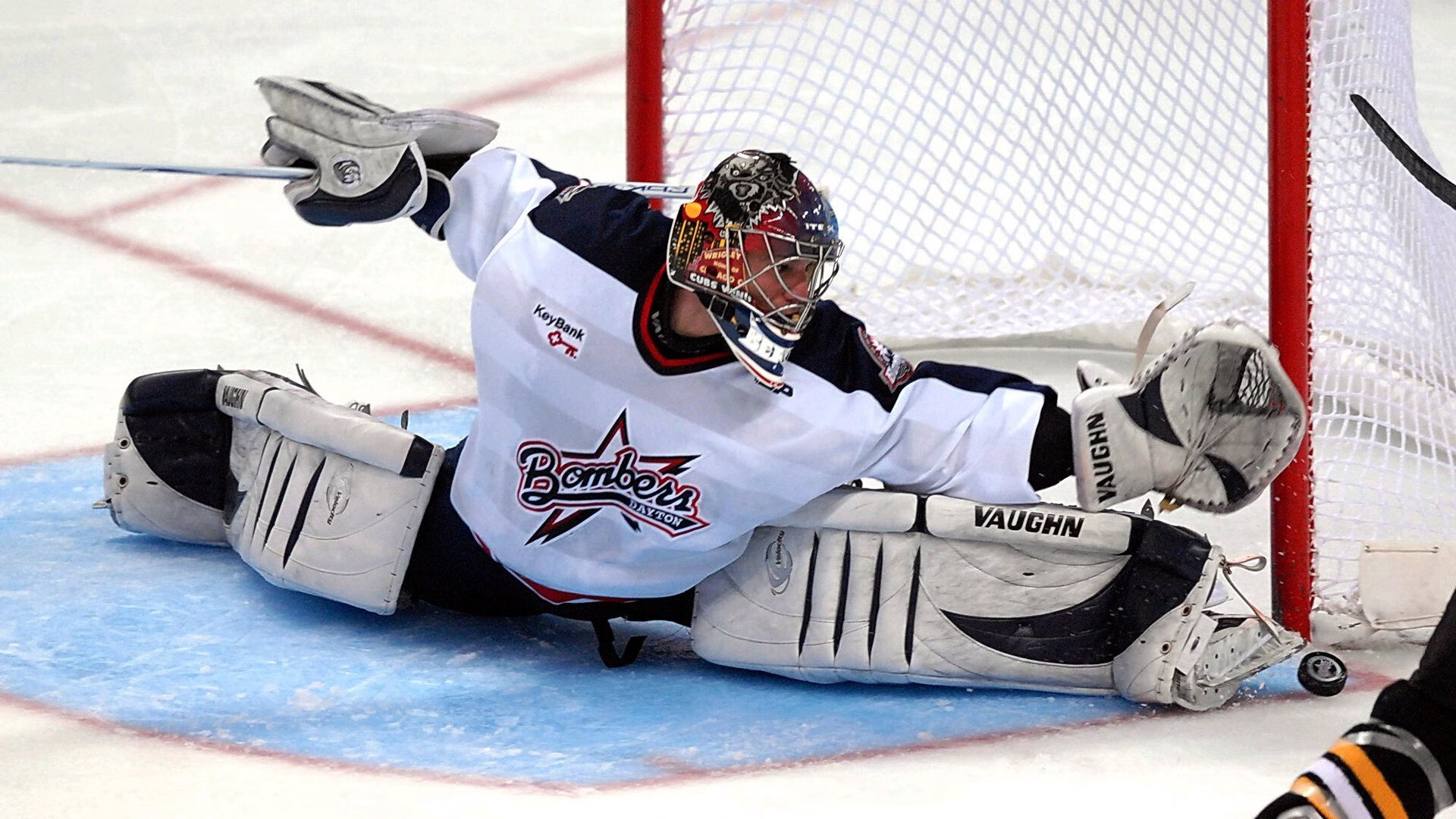 爱游戏体育-体育新闻中心发布青少年运动发展报告，青少年运动现状