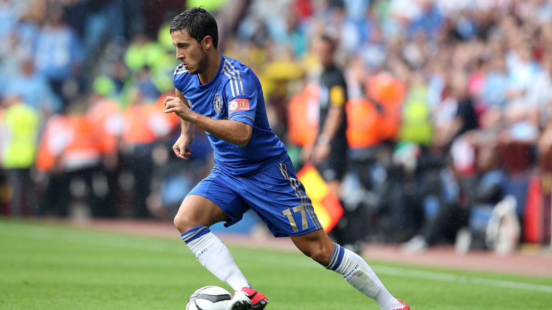 切尔西防守反击战术效果显著,切尔西战术打法